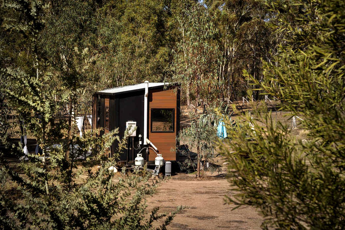Vineyard Tiny Glamping in Victoria near Kara Kara National Park