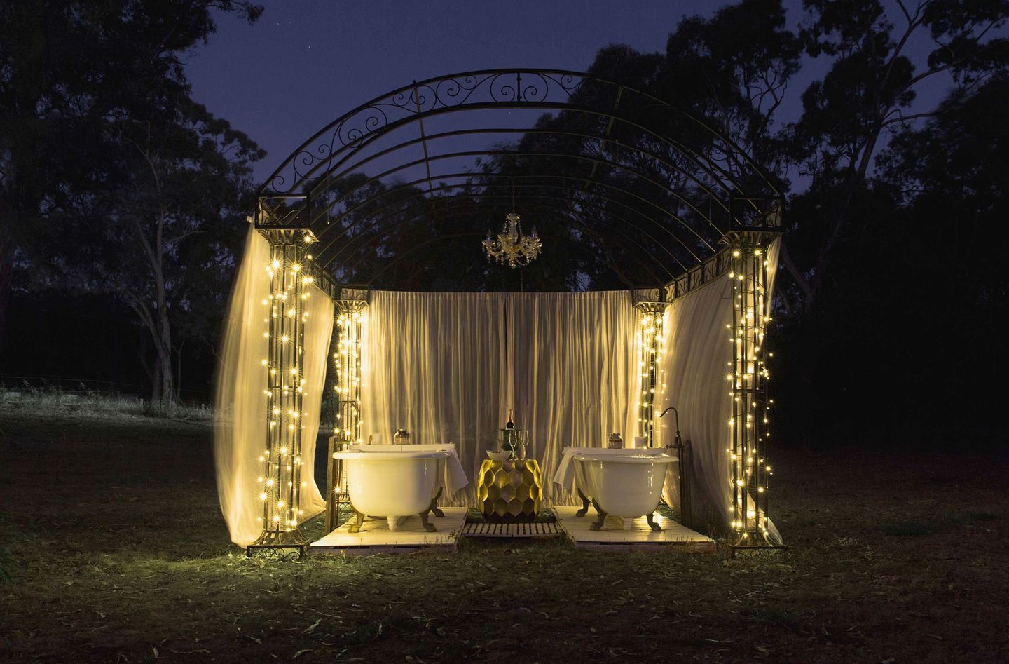 Vineyard Tiny Glamping in Victoria near Kara Kara National Park
