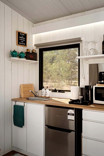 Tiny Houses (Australia, Redbank, Victoria)