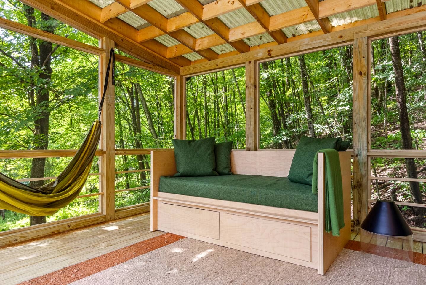 Vintage Airstream Retreat with Private Deck & Outdoor Shower in Delancey, New York