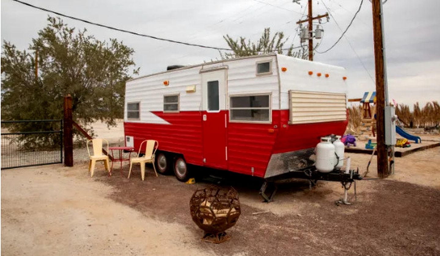 Vintage Desert Camper with Amazing Hiking Trails and Sunset Views in Arizona
