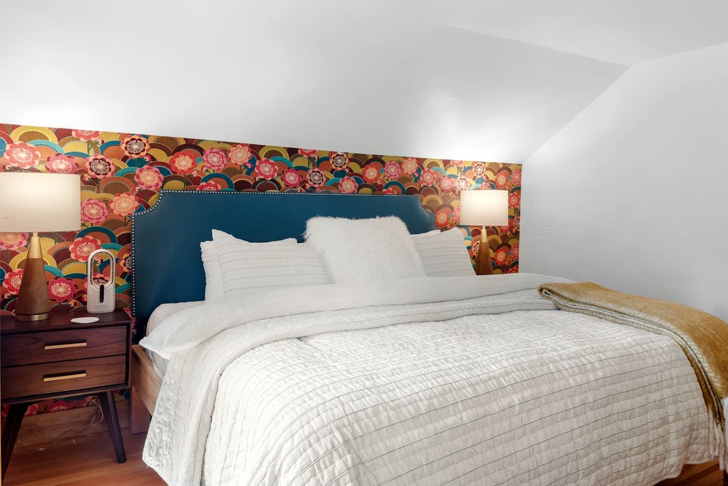 Vintage-Inspired Retreat with Unique Cozy Touches in Bovina, New York