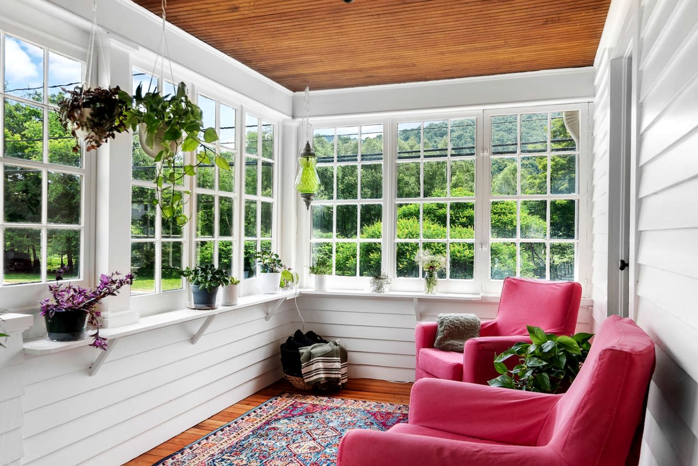 Vintage-Inspired Retreat with Unique Cozy Touches in Bovina, New York