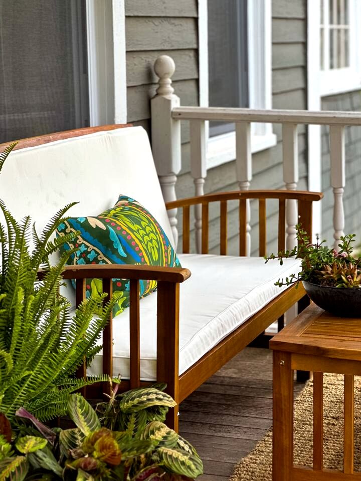 Vintage-Inspired Retreat with Unique Cozy Touches in Bovina, New York