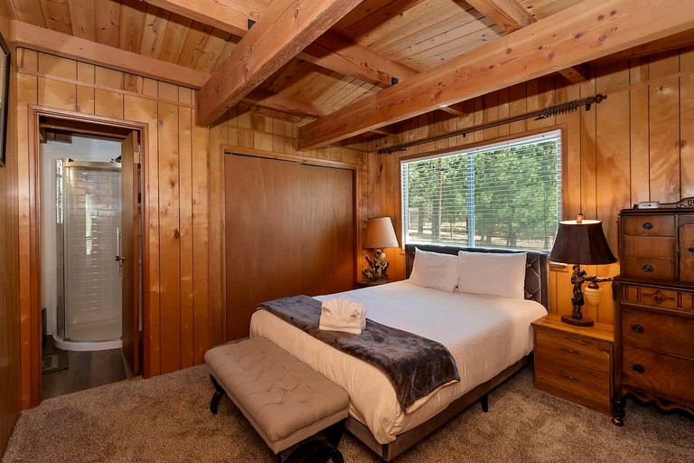 Cabins (United States of America, Big Bear Lake, California)