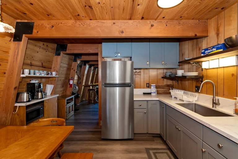 Cabins (United States of America, Big Bear Lake, California)