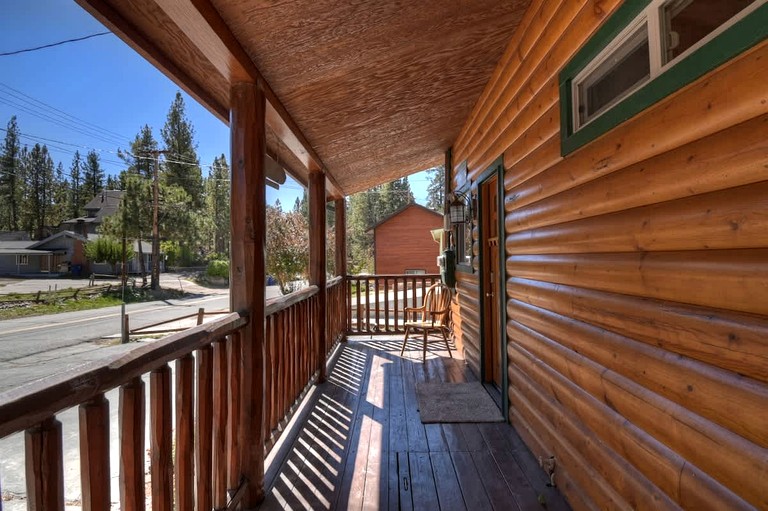 Cabins (United States of America, Big Bear Lake, California)