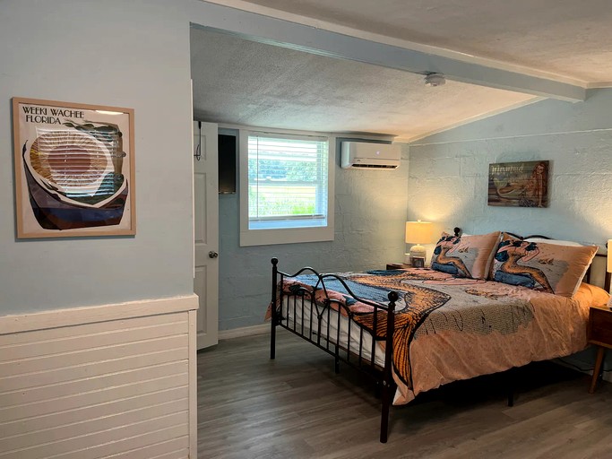 Cottages (United States of America, Weeki Wachee, Florida)