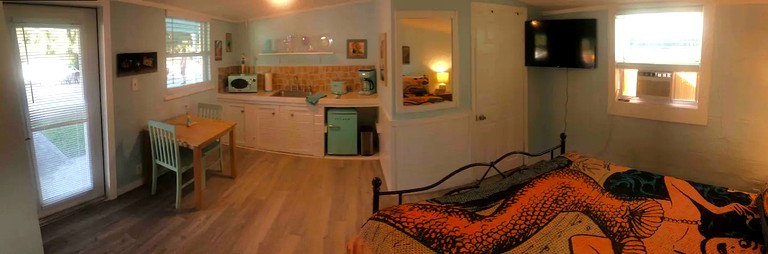 Cottages (United States of America, Weeki Wachee, Florida)