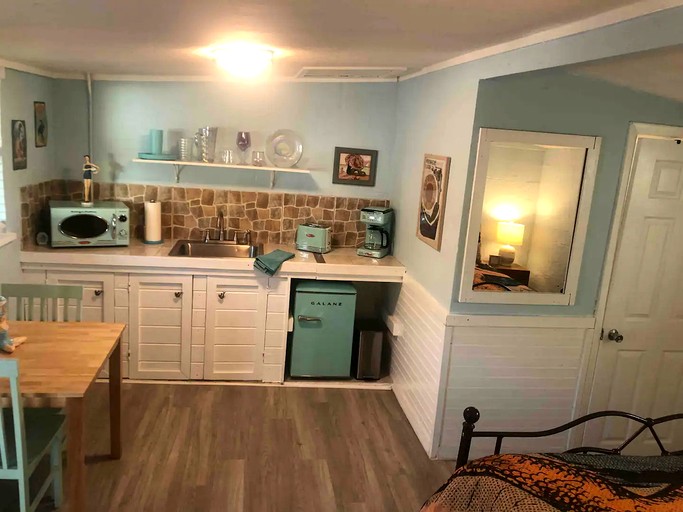 Cottages (United States of America, Weeki Wachee, Florida)