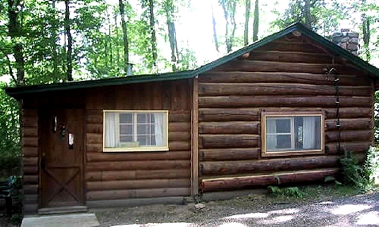 Secluded Cabin Rental with Fireplace on Moose Lake near Eau Claire, Wisconsin