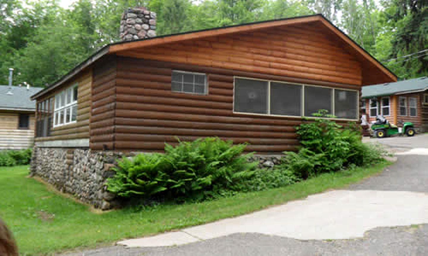 Lakeside Log Cabin Rental within Easy Reach of Chequamegon Bay, Wisconsin