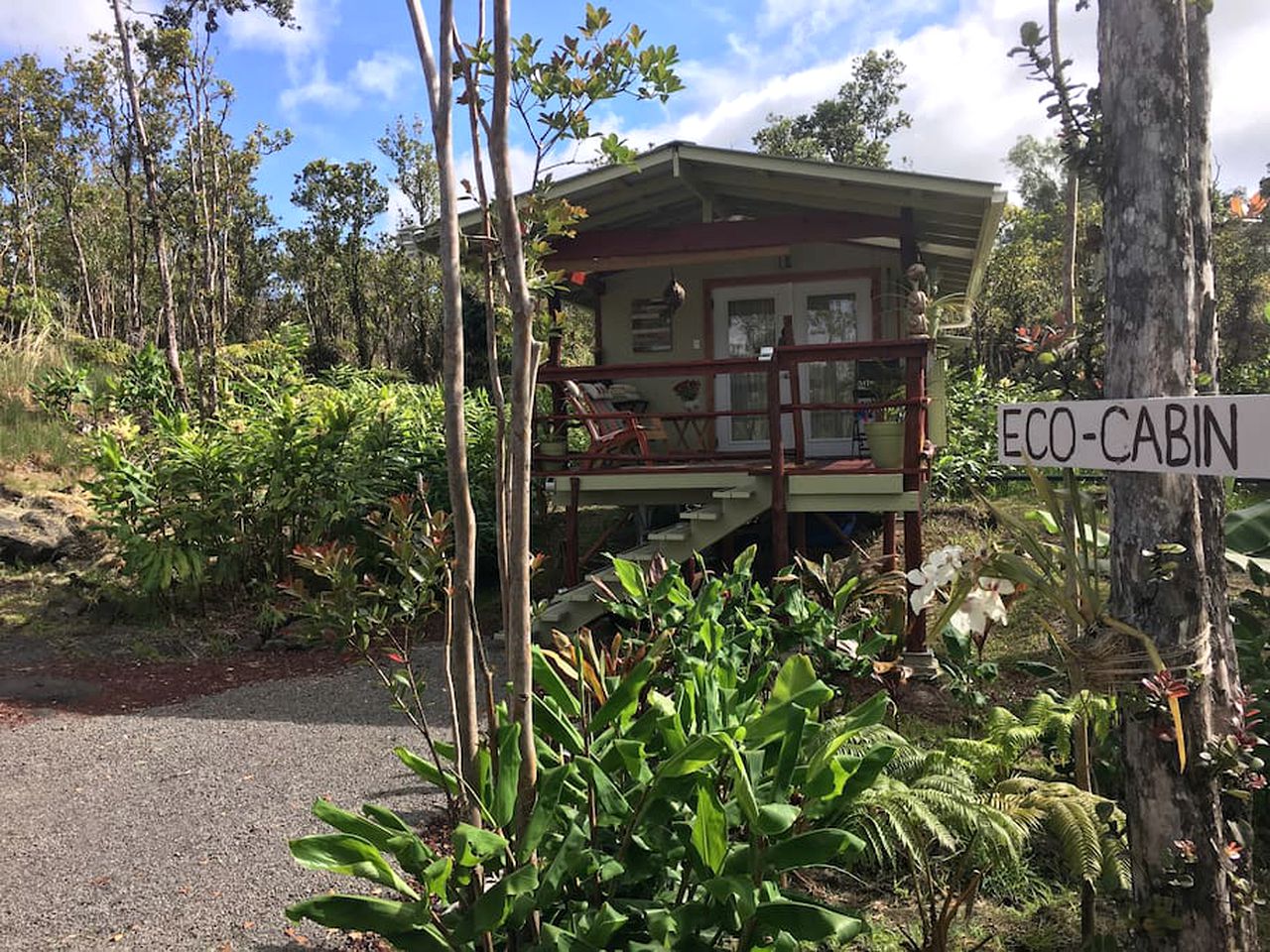 Amazing Eco-Friendly Cabin for Two near Volcano National Park, Hawaii