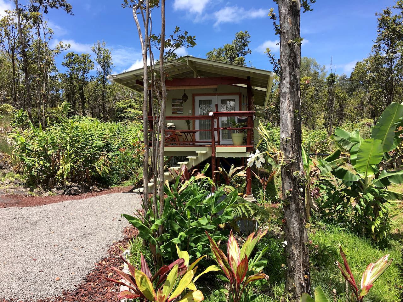 Amazing Eco-Friendly Cabin for Two near Volcano National Park, Hawaii