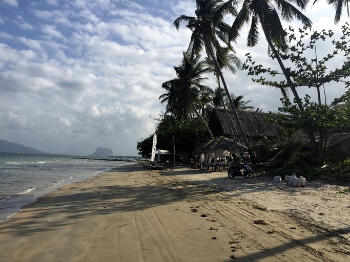 Huts (El Nido, Luzon, Philippines)