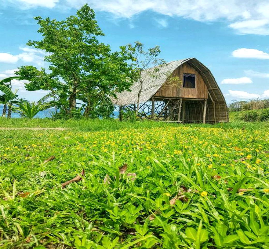 Pet-Friendly Glamping Hut with Daily Breakfast near El Nido, Palawan, Philippines