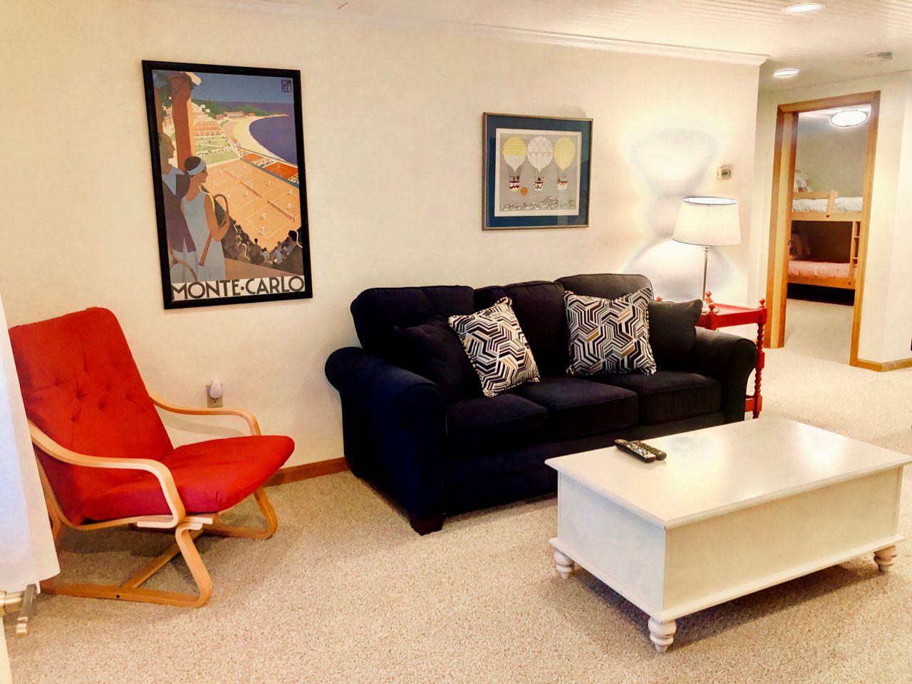 Bright Mount Washington Cabin for a Vacation in New Hampshire