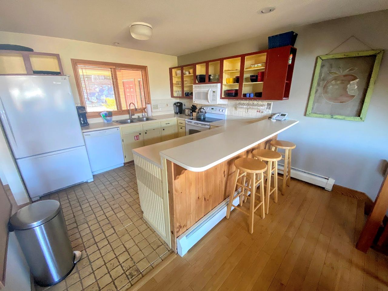 Bright Mount Washington Cabin for a Vacation in New Hampshire