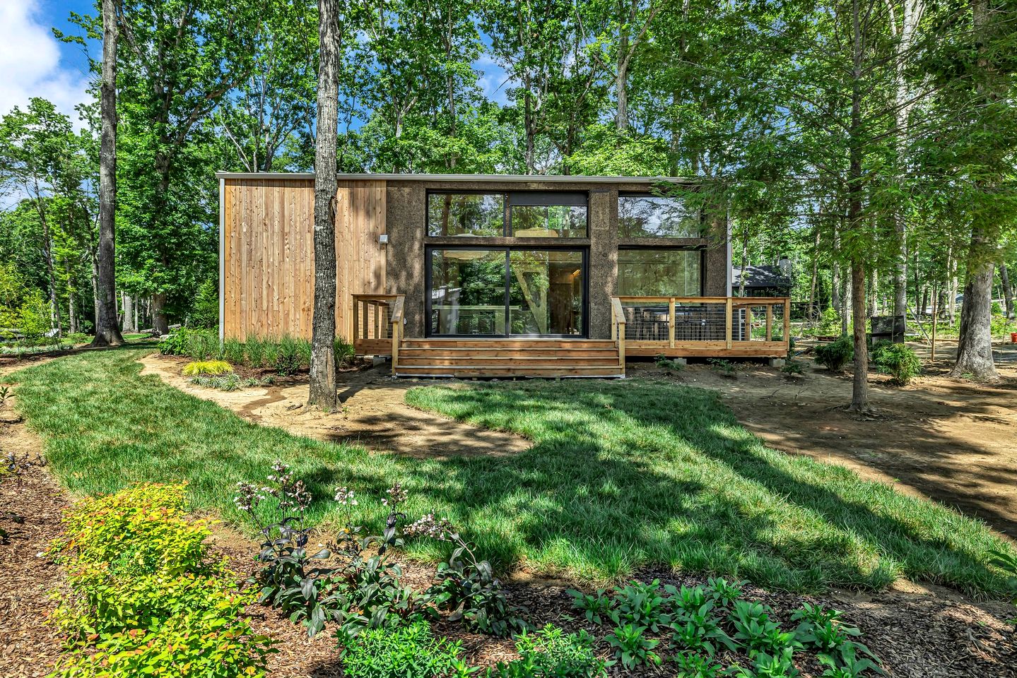 Serene Modern Tiny Home with Fiery Gizzard Reservoir Views Near Tracy City | Tennessee