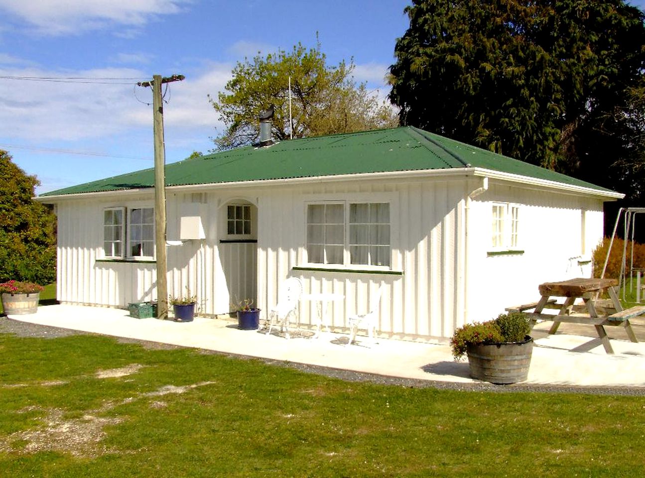 Charming Family-Friendly Cottage on an Organic Farm near Kaikoura, New Zealand