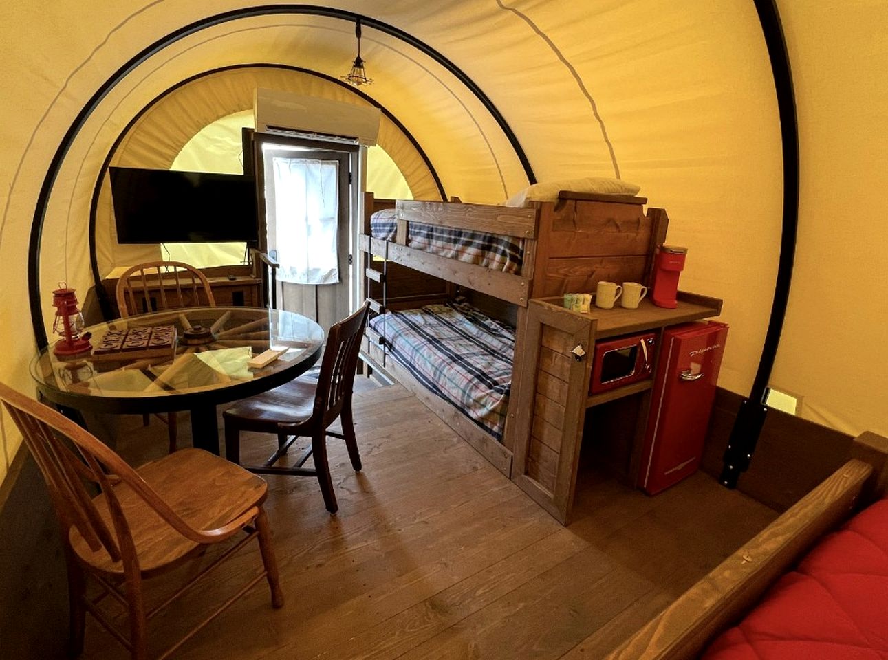 Amazing Caravan Close to Stunning Hiking Trails in Danville, Kentucky