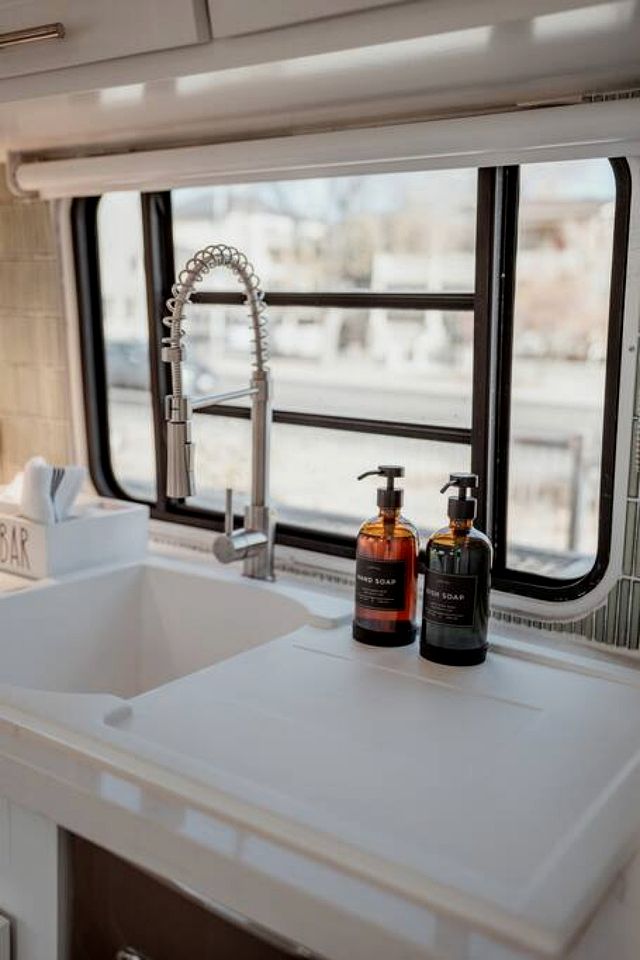 Downtown Prescott AZ Airstream Stay Near Whiskey Row with Outdoor Amenities