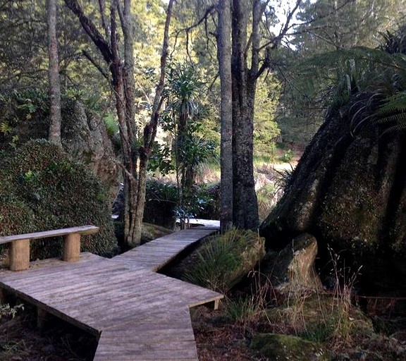 Cottages (Ruatangata West, North Island, New Zealand)