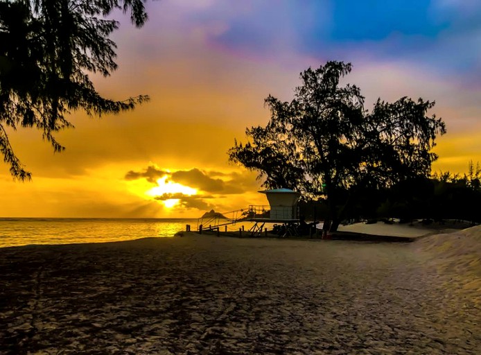Beach Houses (Kailua, Hawaii, United States)