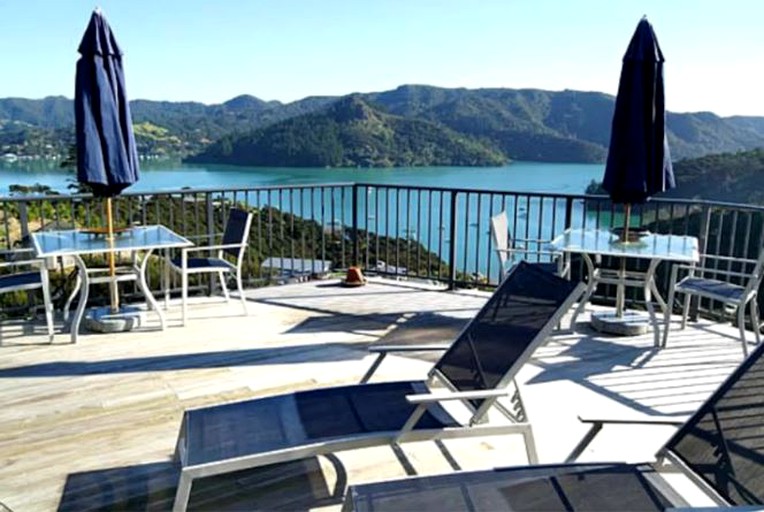 Nature Lodges (Whangaroa, North Island, New Zealand)