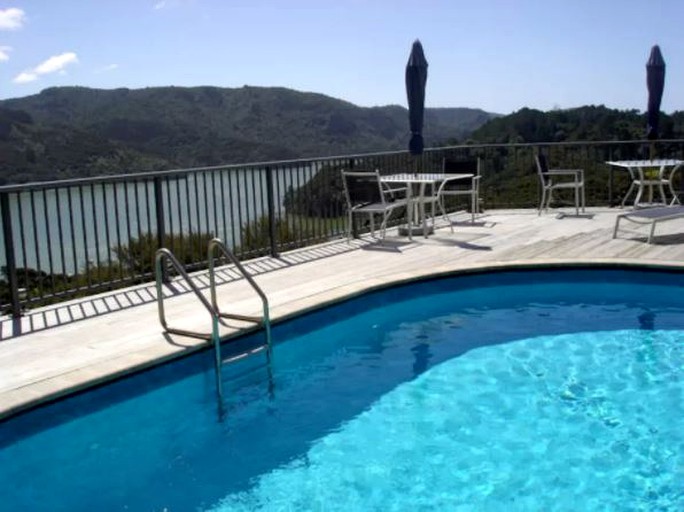 Nature Lodges (Whangaroa, North Island, New Zealand)