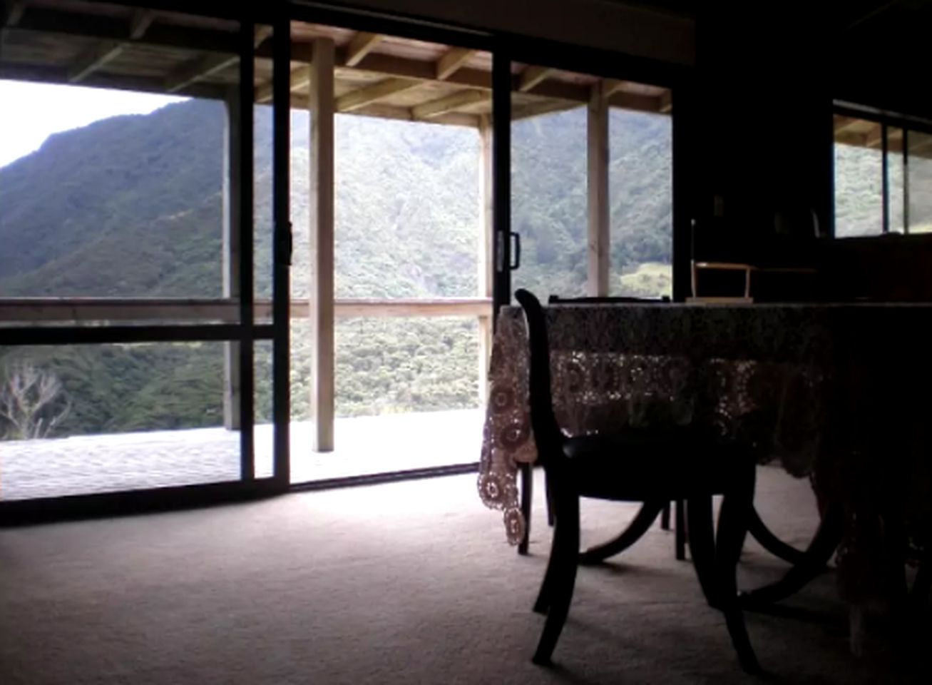 Peaceful Cabin Getaway Surrounded by Breathtaking Nature in Opononi, North Island