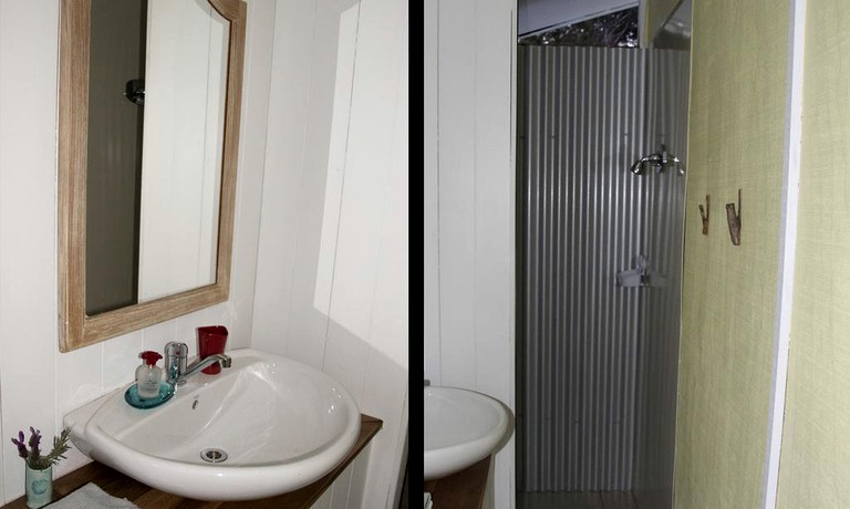 Cabins (Ngunguru, North Island, New Zealand)