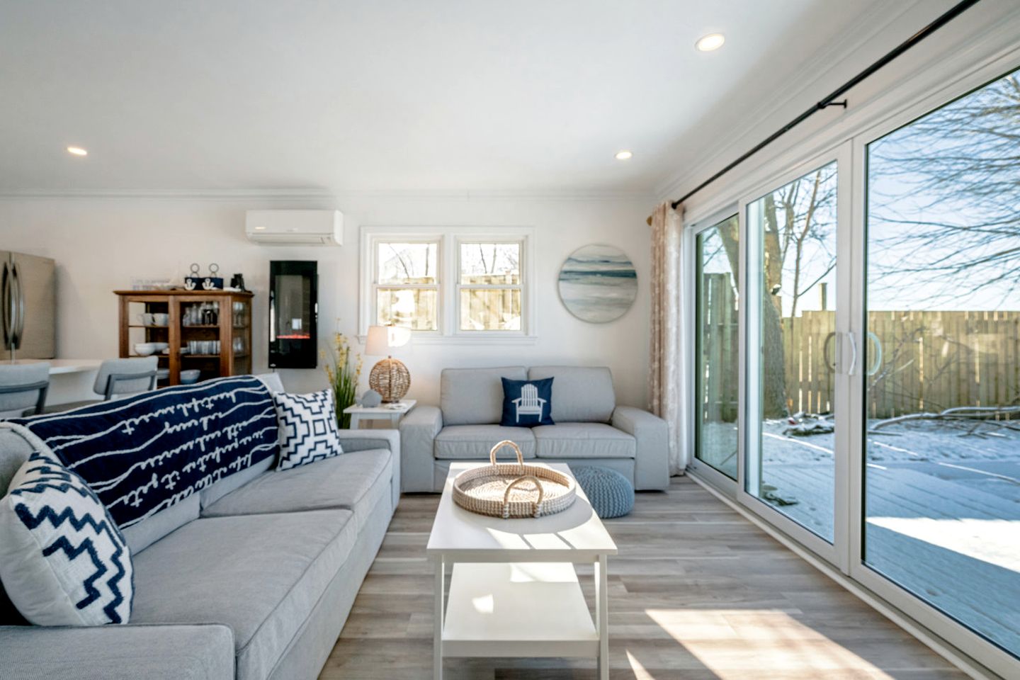 Stunning Cottage with Nice Views and Fire Pit in Leamington, Ontario