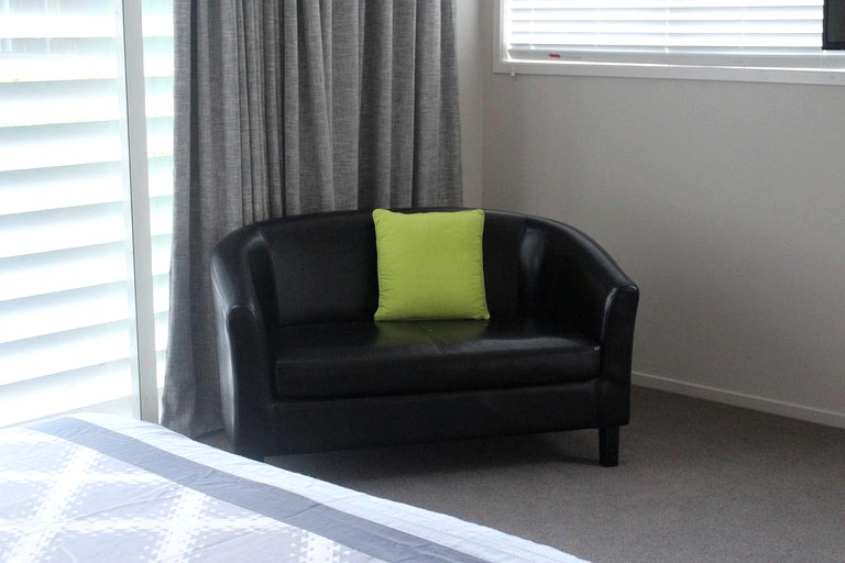 Nature Lodges (Waitoki, North Island, New Zealand)