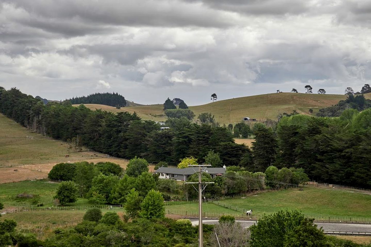 Romantic Getaway Accommodation with Breathtaking Views in Waitoki, North Island