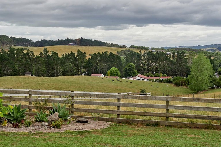 Nature Lodges (Waitoki, North Island, New Zealand)