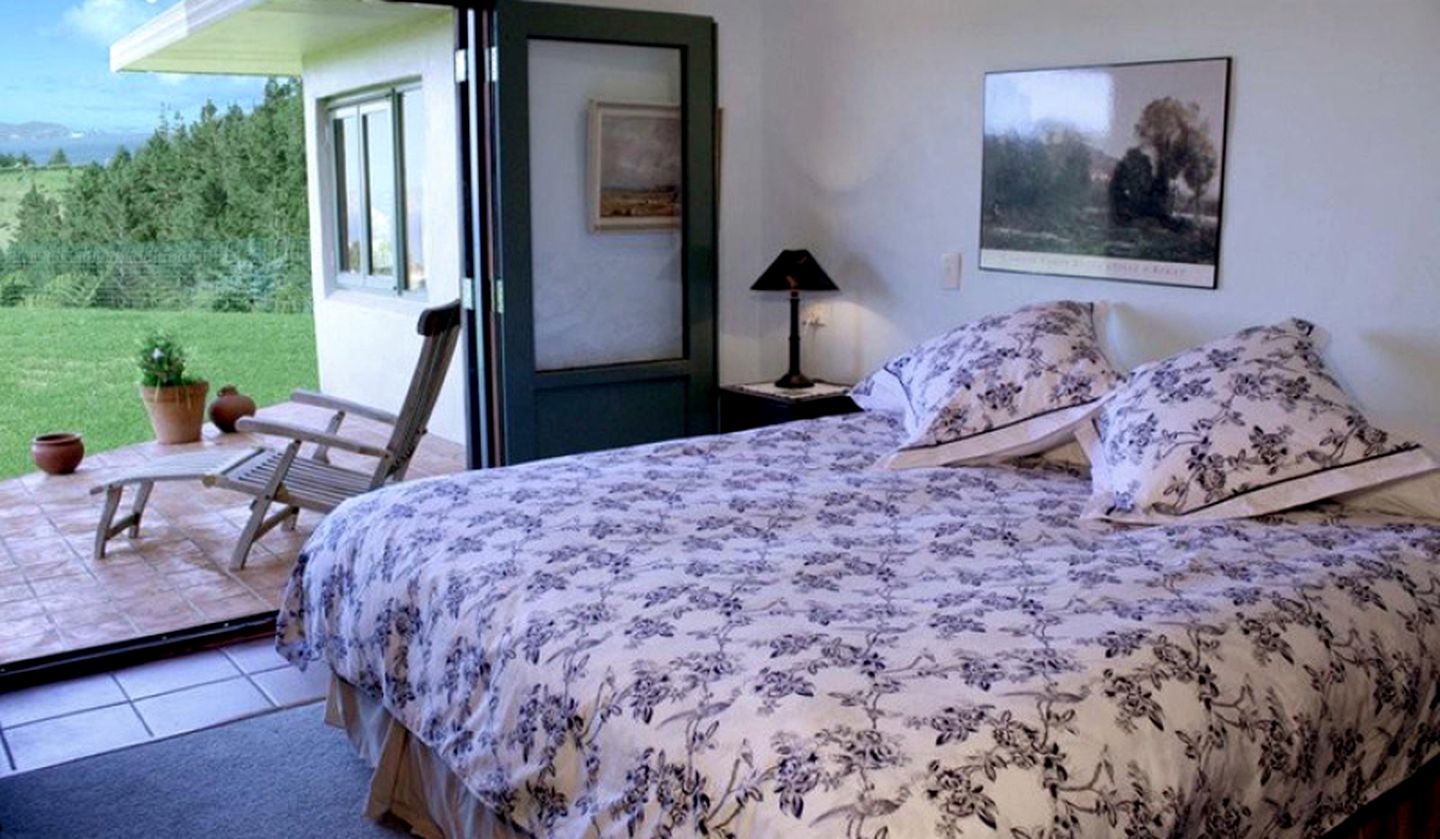 Romantic Room on Farm Lodge in Northland, New Zealand