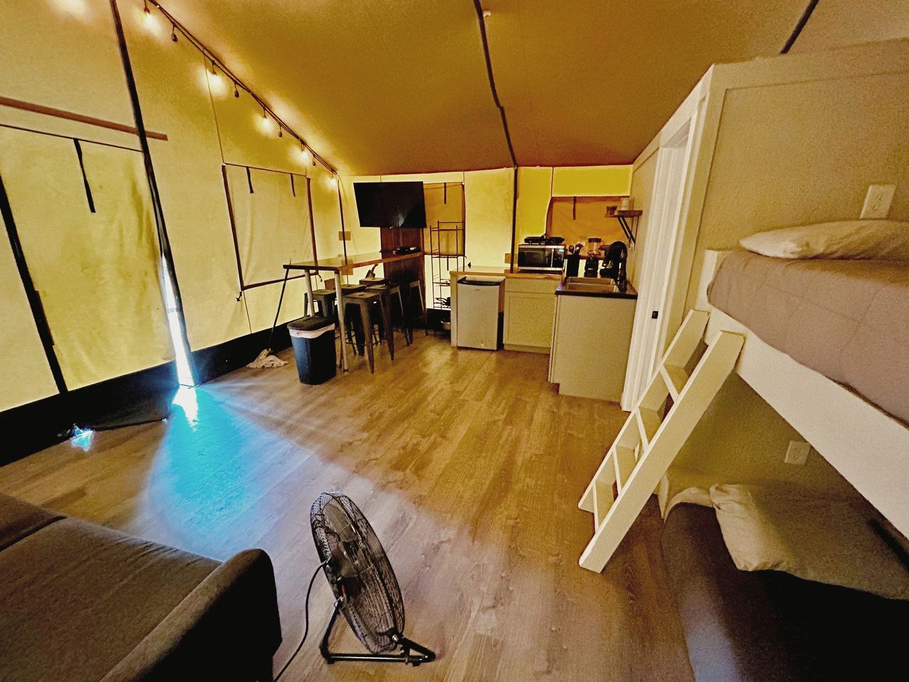 Wake and Glamp: Safari Tent Retreat for Water Sport Lovers in Cibolo, TX