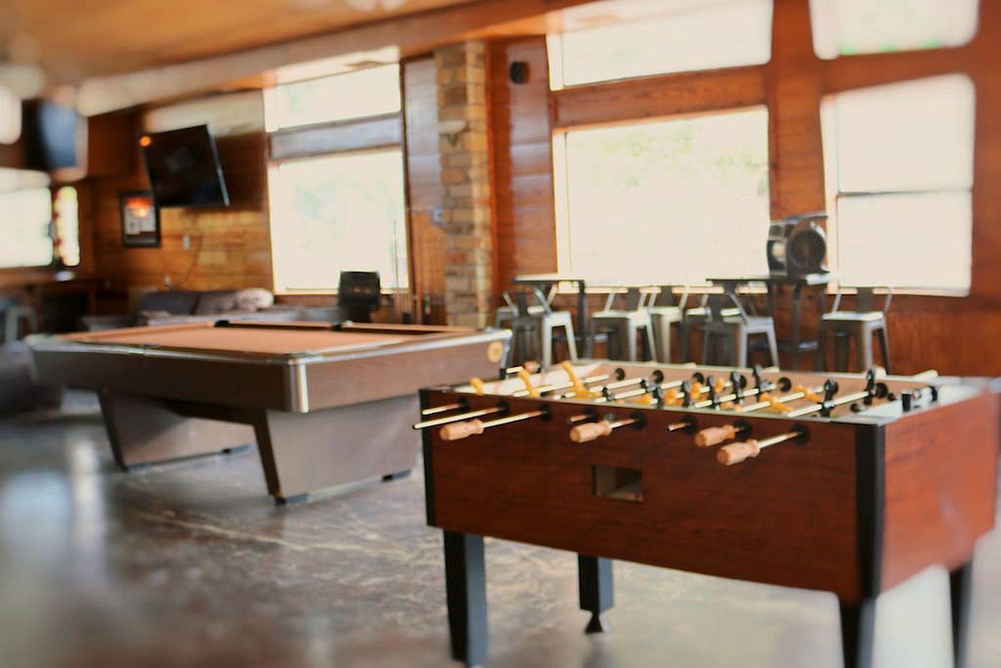 Wake and Glamp: Safari Tent Retreat for Water Sport Lovers in Cibolo, TX