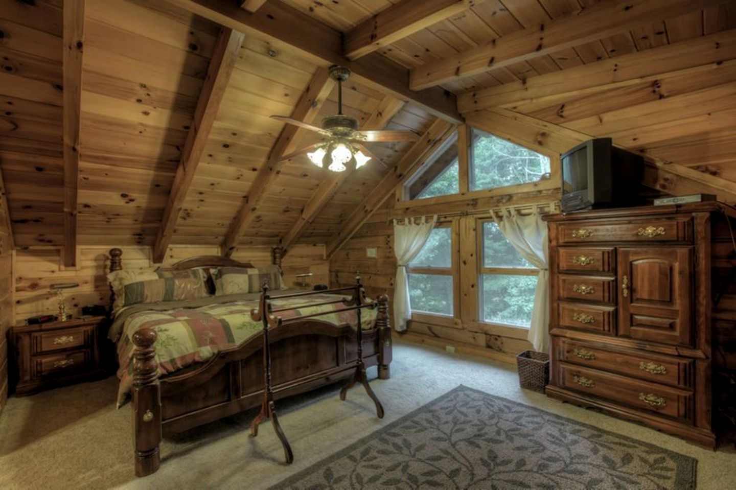 Breathtaking Smoky Mountains Cabin with Hot Tub in Maggie Valley, North Carolina