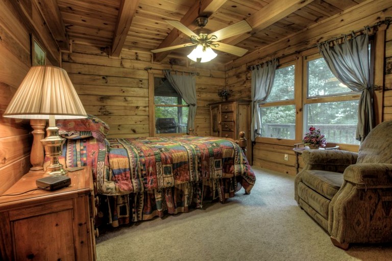 Log Cabins (Maggie Valley, North Carolina, United States)