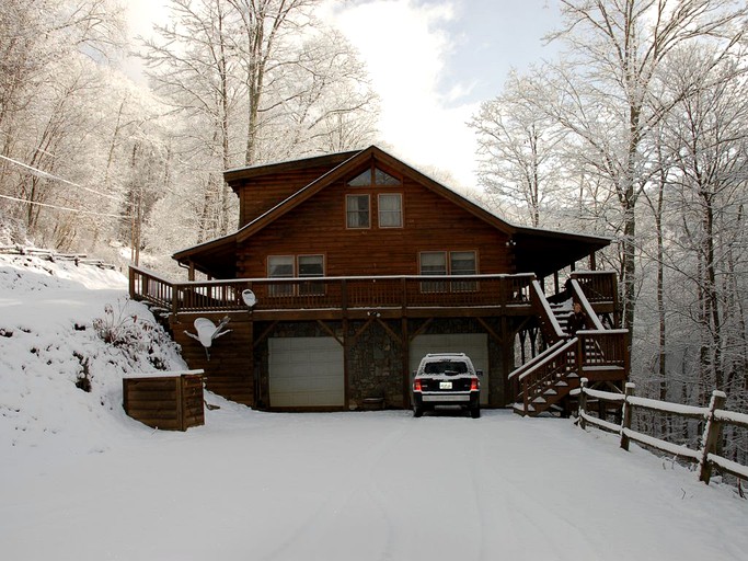 Log Cabins (Maggie Valley, North Carolina, United States)