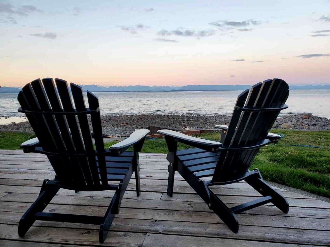 Coastal Oceanfront Retreat with Pebble Beach Access Located Near Stories Beach in Campbell River, BC