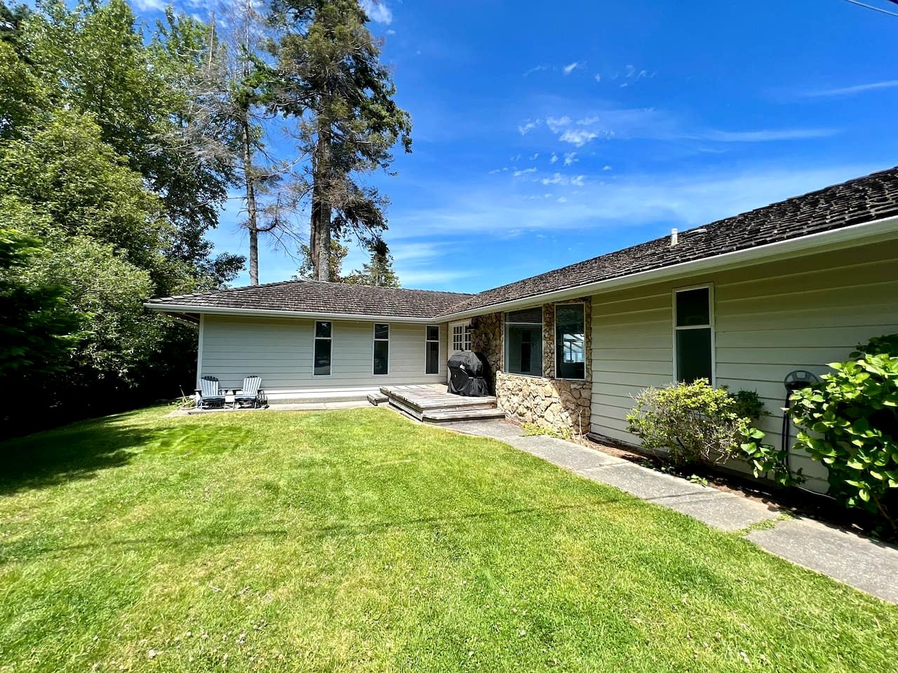 Coastal Oceanfront Retreat with Pebble Beach Access Located Near Stories Beach in Campbell River, BC