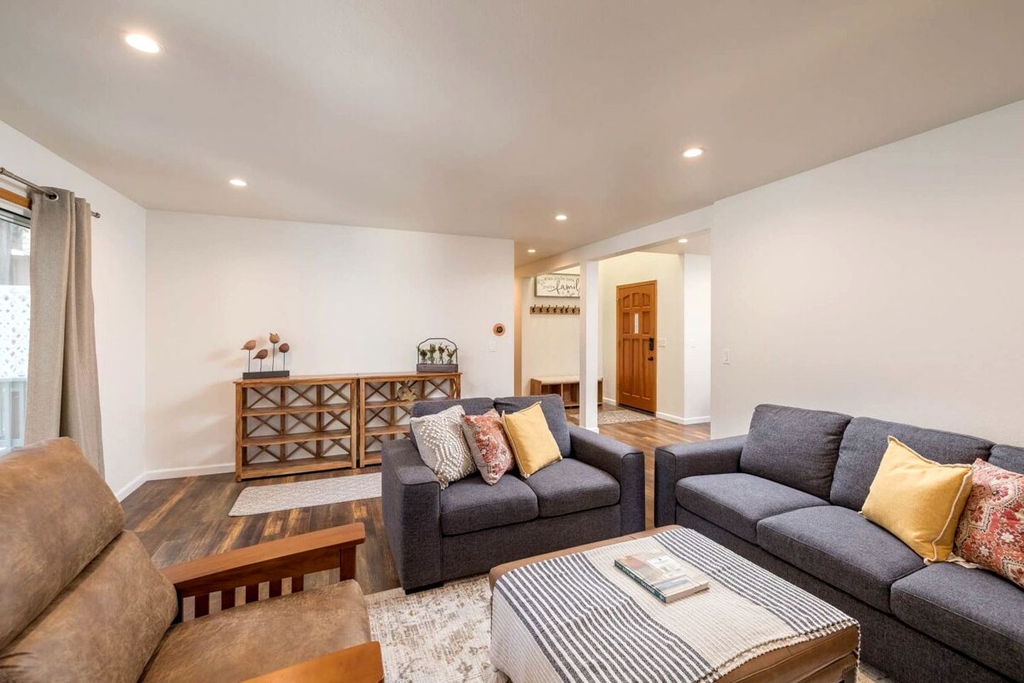Impressive Cottage with Hot-tub and Games in Big Bear Lake, California