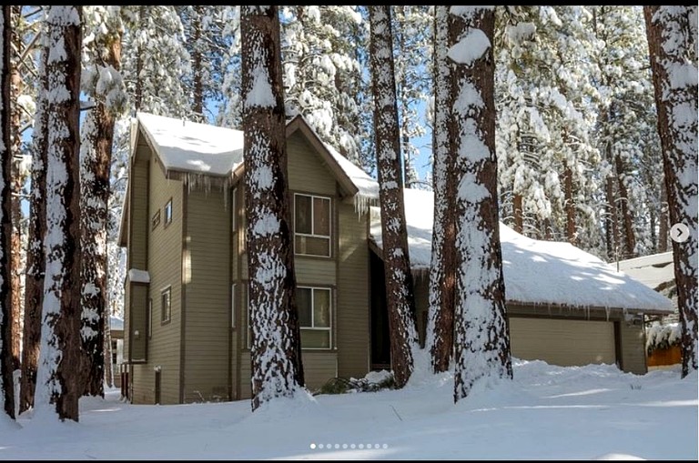 Cottages (United States of America, Big Bear Lake, California)