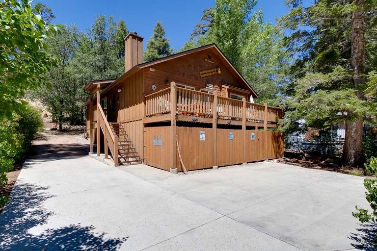 Incredible Secluded Wooden Cabin Nestled Amidst Trees in Big Bear Lake, California