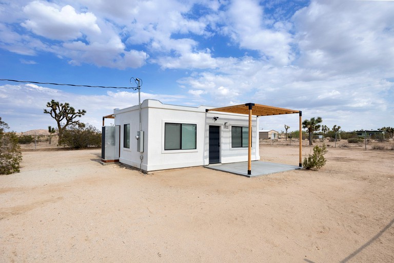 Cabins (United States of America, Yucca Valley, California)