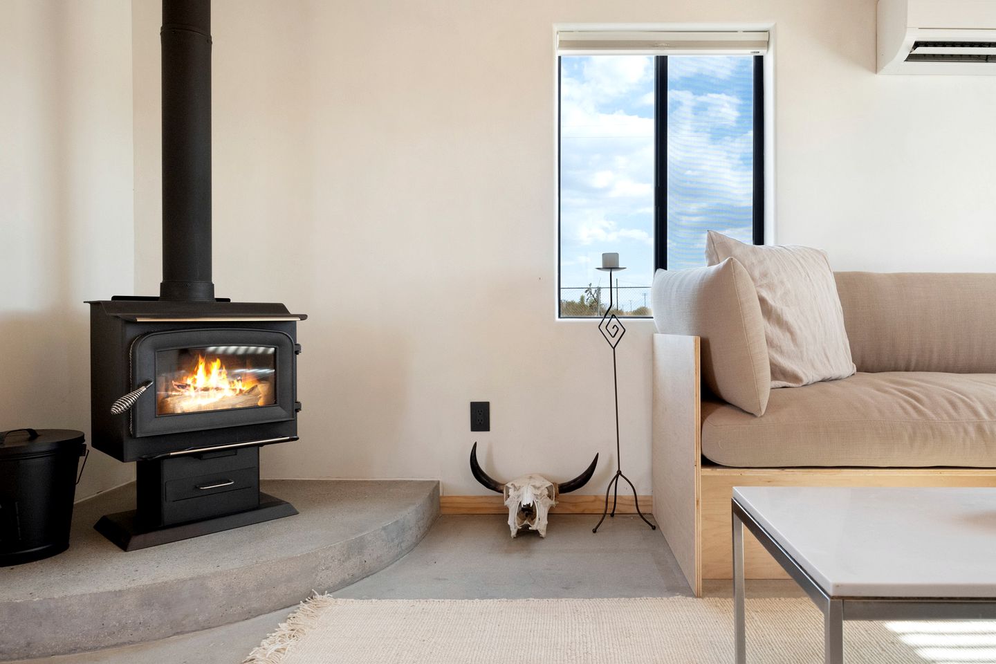Modern Design Cabin with Fire Pit and Picnic Space in Yucca Valley, California