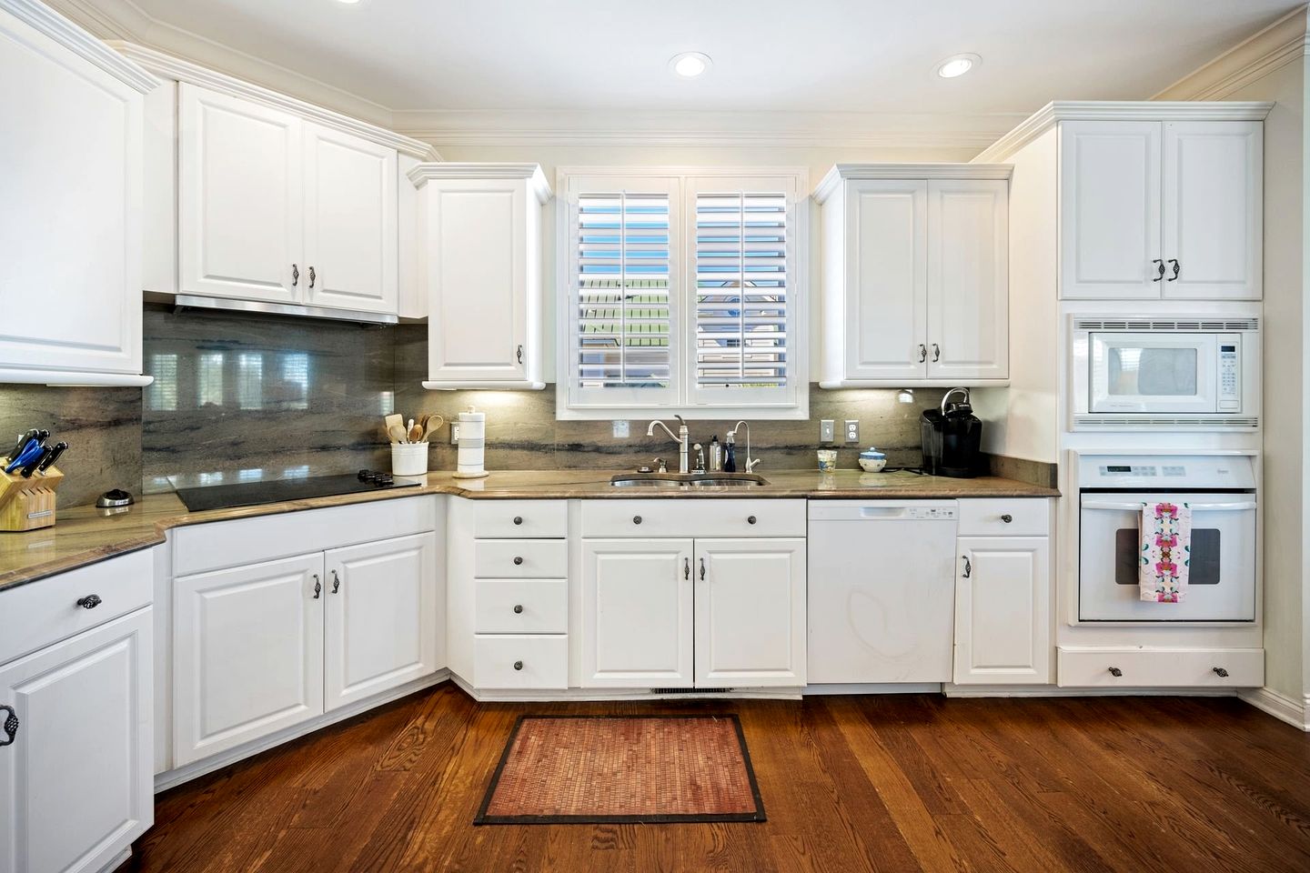 Gorgeous Luxury Beach House with Resort Amenities within Ocean Park in DeBordieu, South Carolina